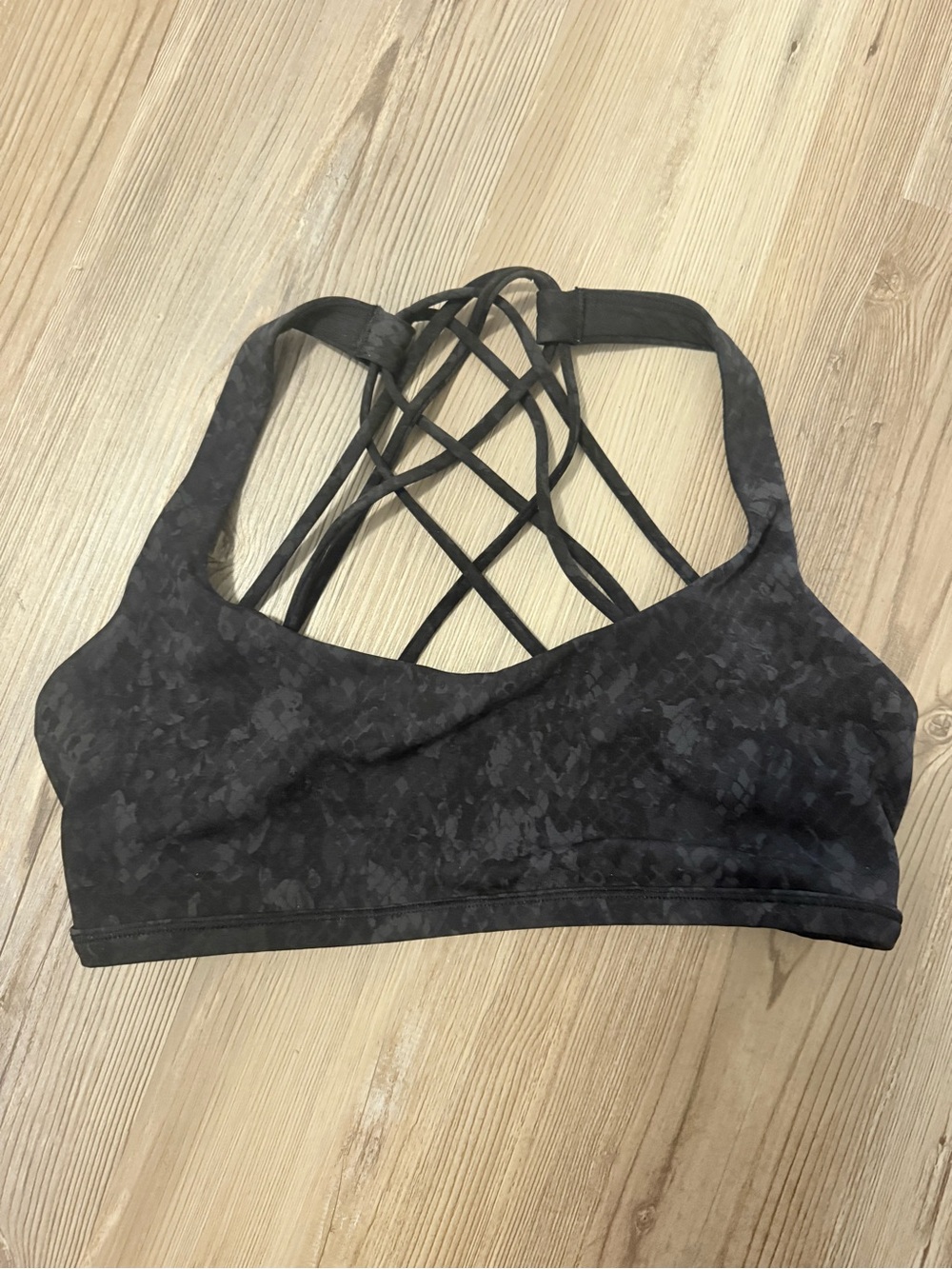 Lululemon free to be wild bra